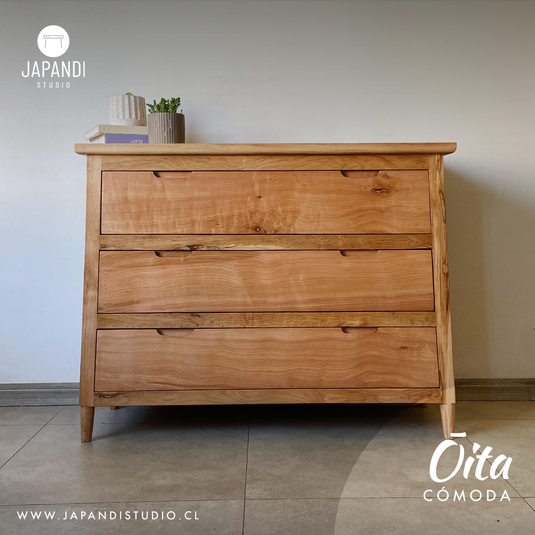 Cómoda Oita
