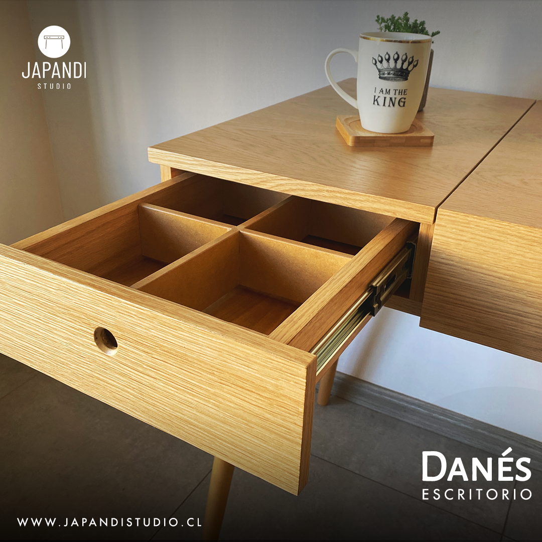 Escritorio Danés